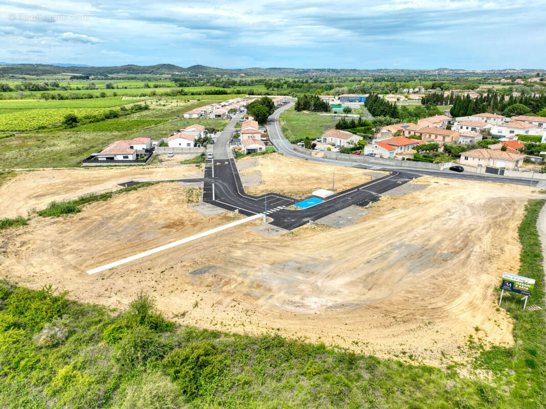 Terrain à SALLES-D'AUDE