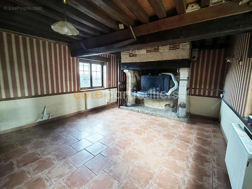 Maison à BIEVILLE-QUETIEVILLE