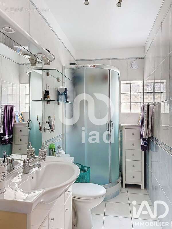 Maison 117 m² à Grisy-Suisnes  - photo 7
