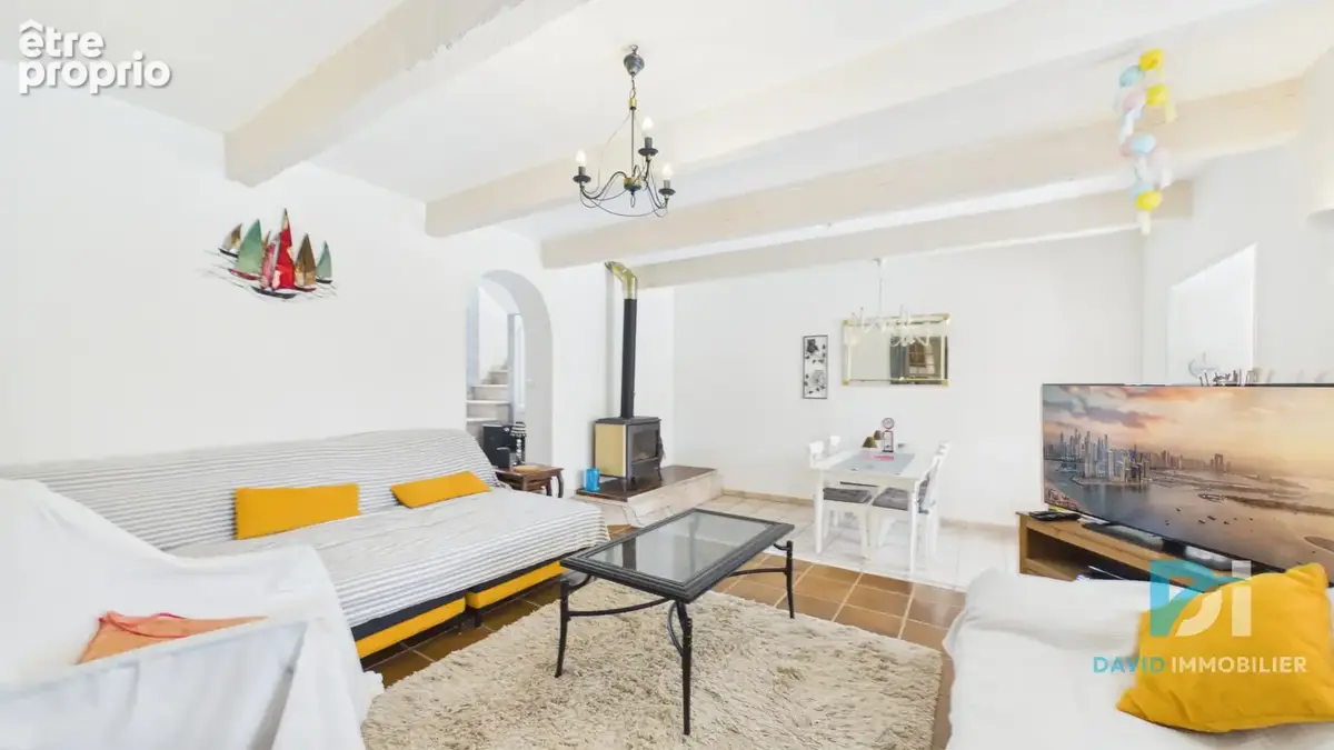 Elégante villa avec piscine sur les hauteurs - 4 chambres 164 m2 sur 610 m2 de terrain - photo 6