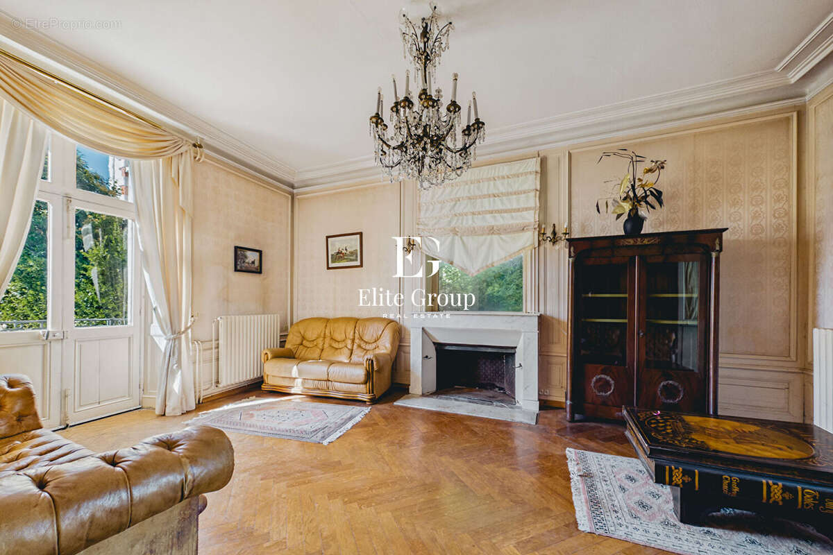 Maison à CHATEAUNEUF-SUR-CHARENTE