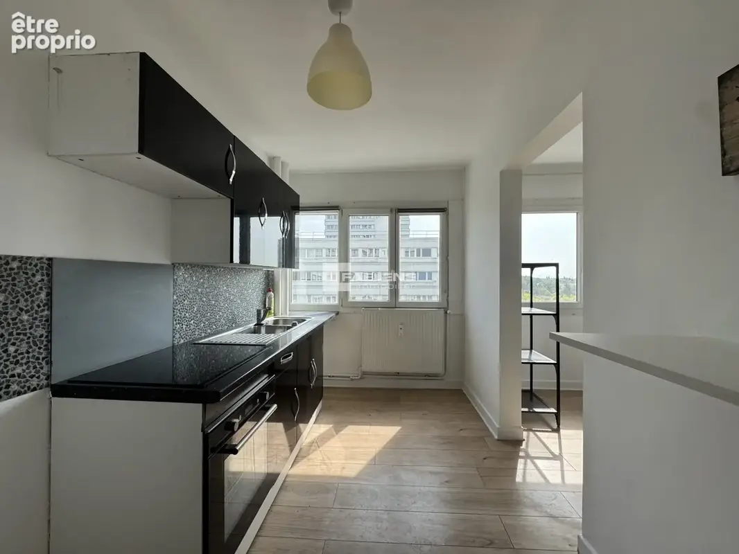 Appartement 4 pièces 62 m² à vendre à Mons-En-Baroeul (59370) - photo 2