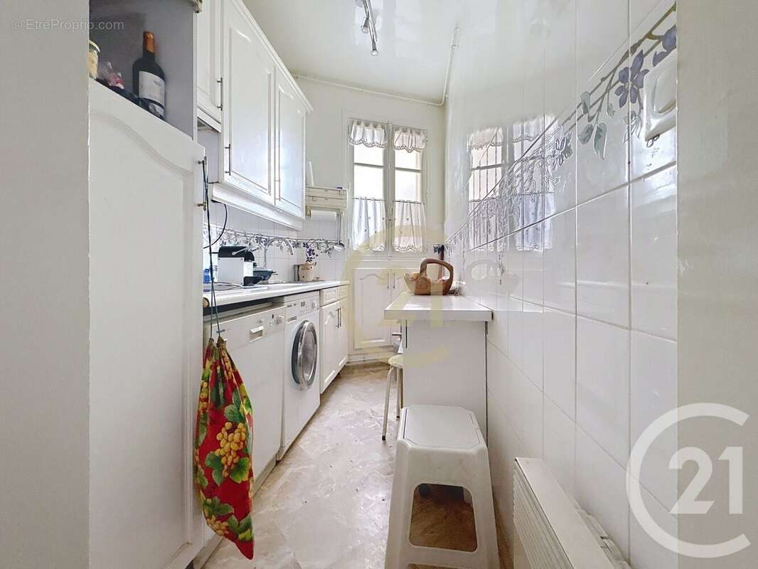 Appartement à PARIS-12E