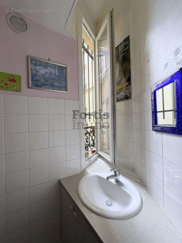 Appartement à PARIS-18E