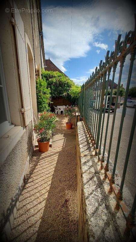 Appartement à CHATEAUMEILLANT