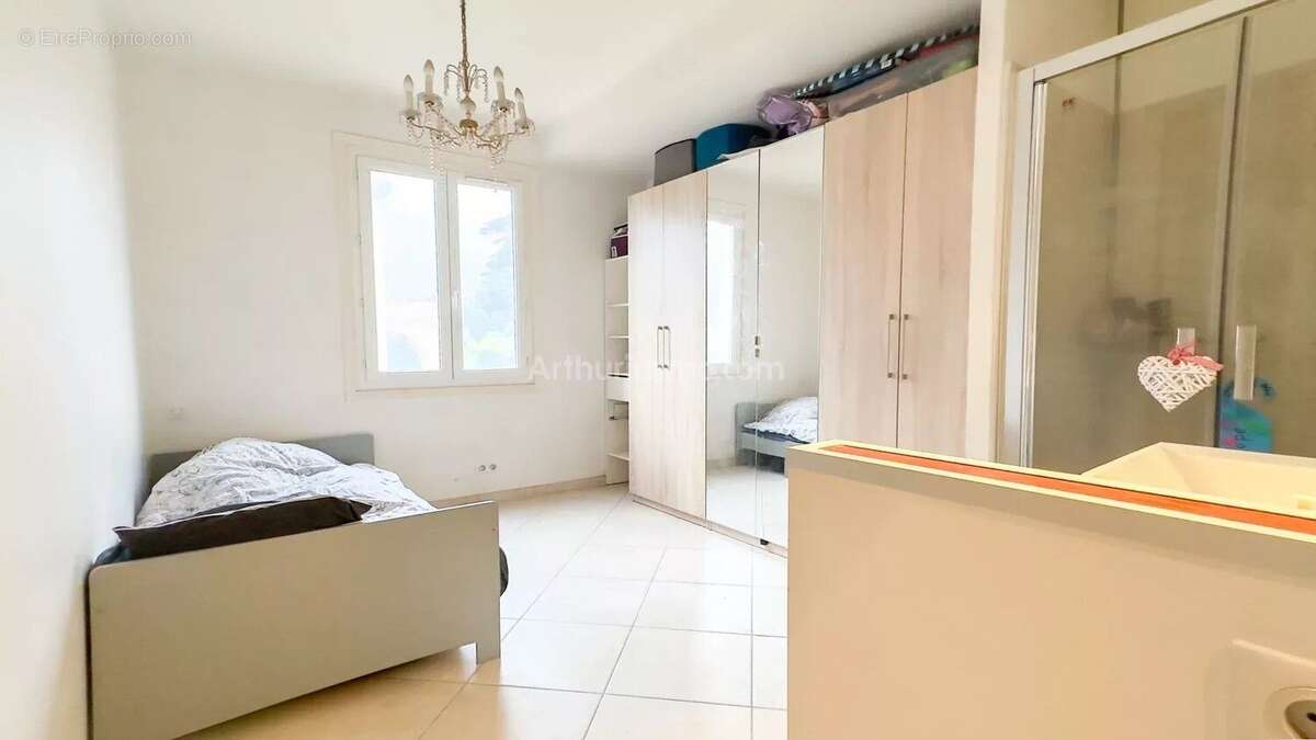 Appartement à VILLENEUVE-LOUBET