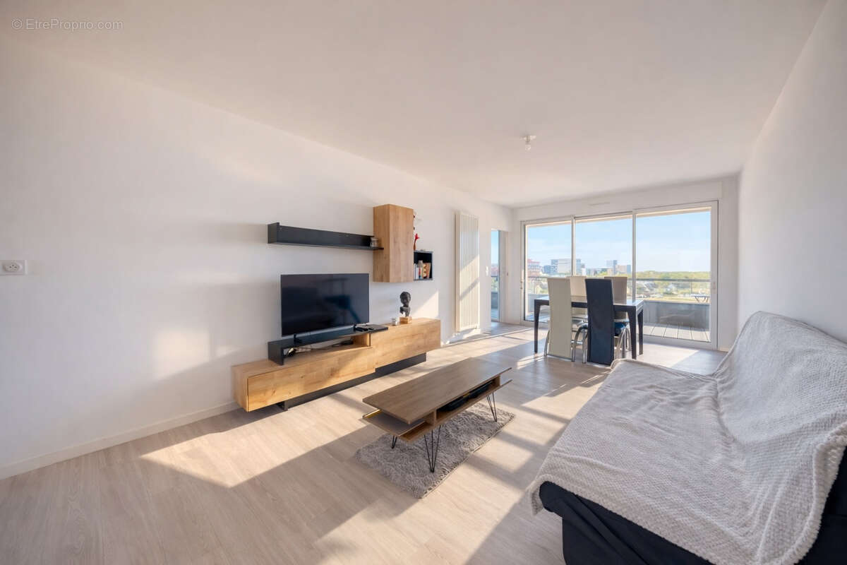 Appartement à SAINT-JACQUES-DE-LA-LANDE