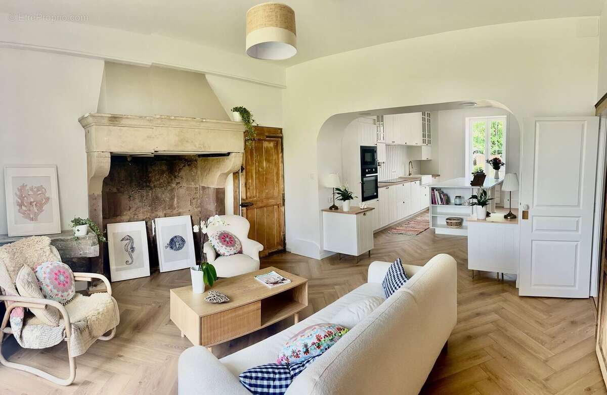 Maison à LUXEUIL-LES-BAINS