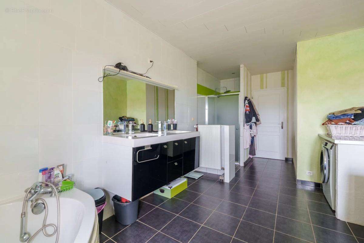 Maison à VAL-DE-MEUSE