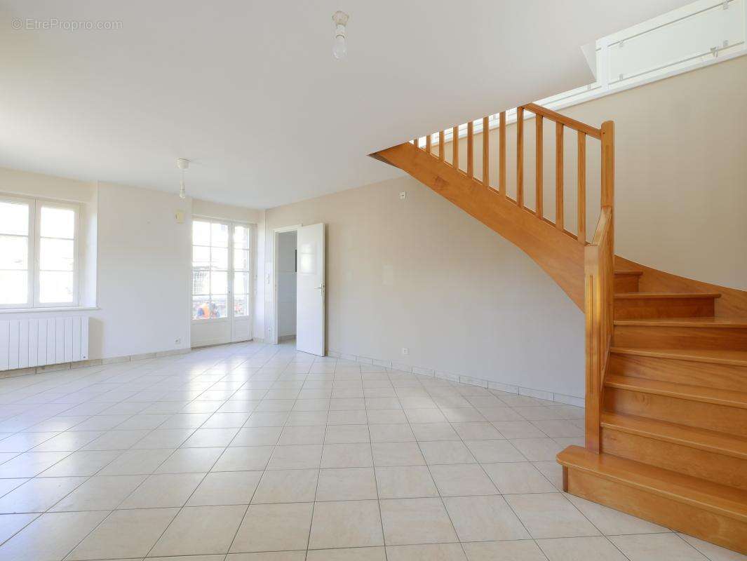 Maison à VIEUX-VY-SUR-COUESNON