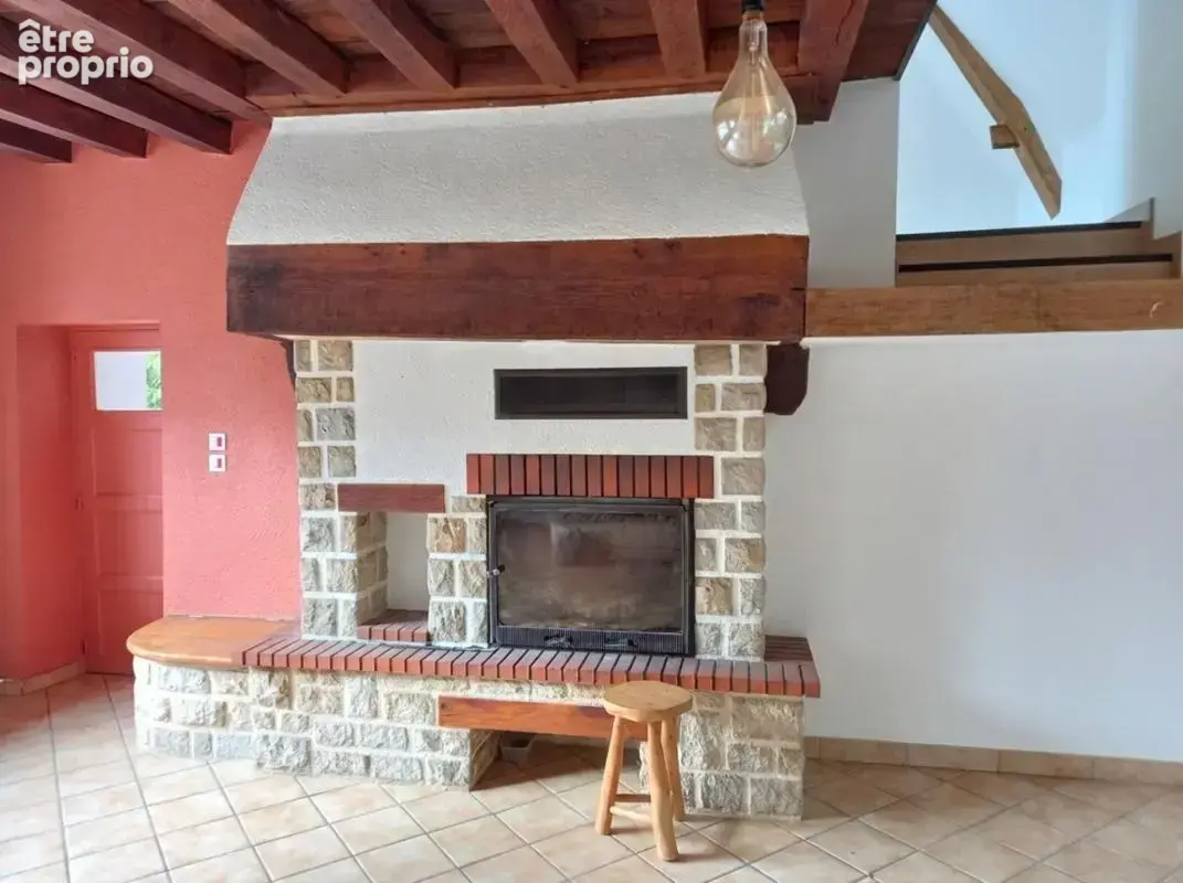 SAINT-PIERRE-LA-COUR – Longère en pierre 130m² avec dépendances et terrain d'1,34ha - photo 7