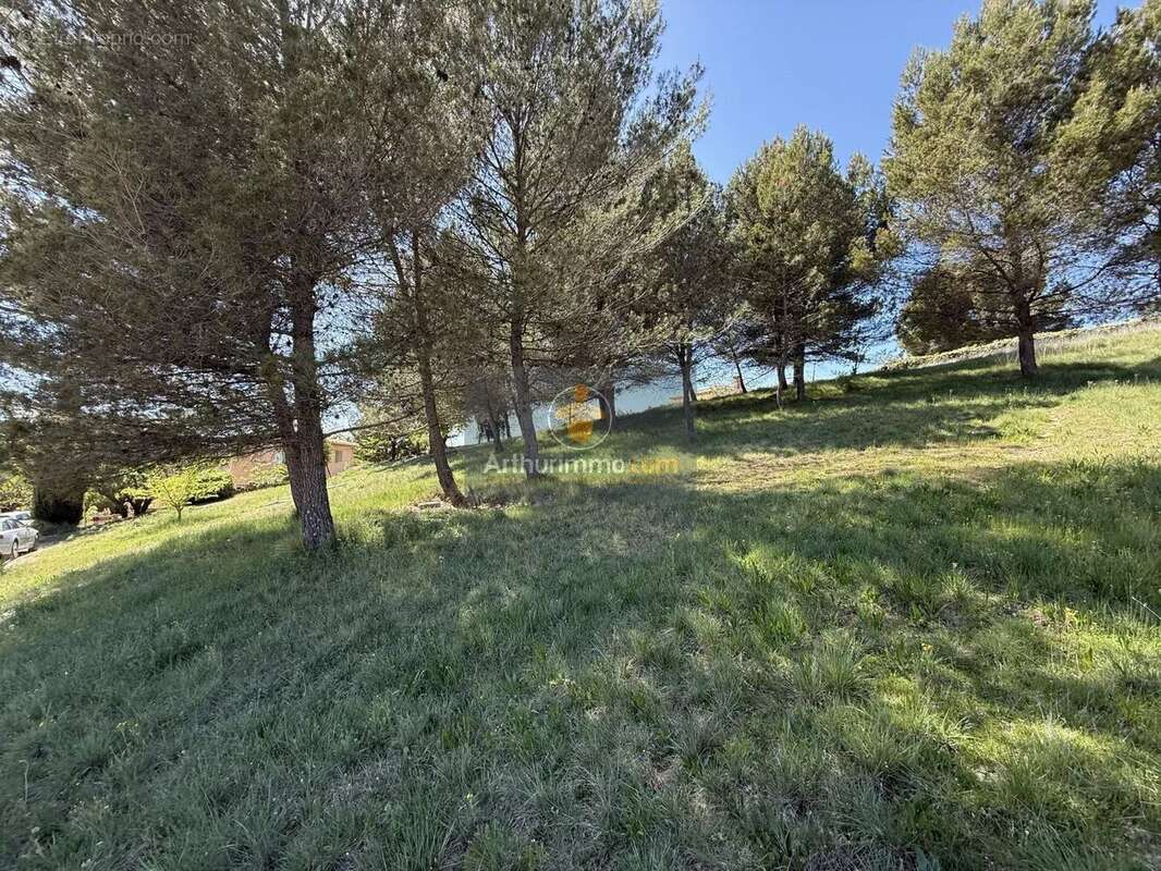 Terrain à GARGAS