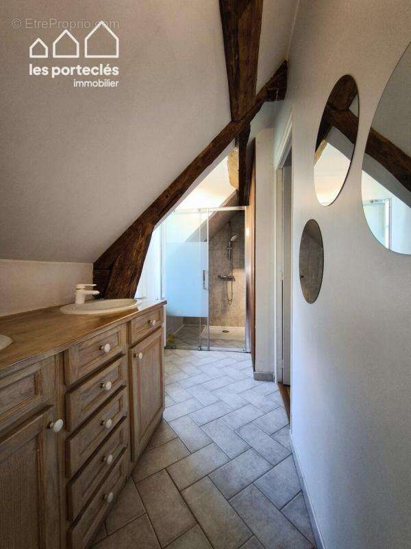 Demeure ancienne rénovée  11 pièces - 7 chambres - photo 15