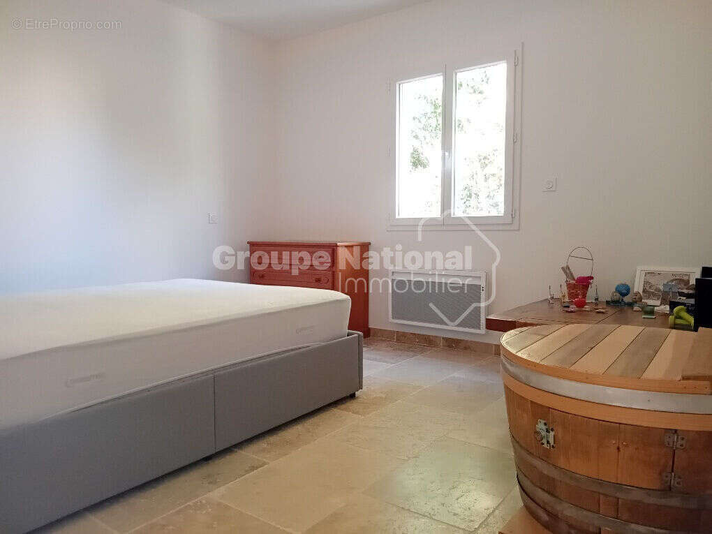 Maison à SAINT-ETIENNE-DU-GRES