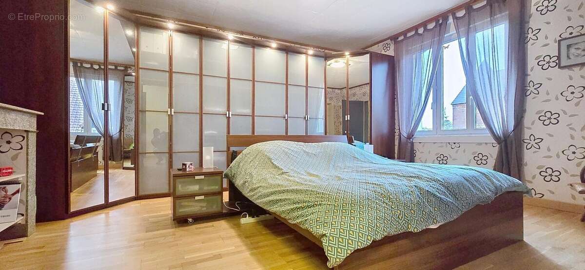Maison 290 m² à Ecoust-Saint-Mein  - photo 6