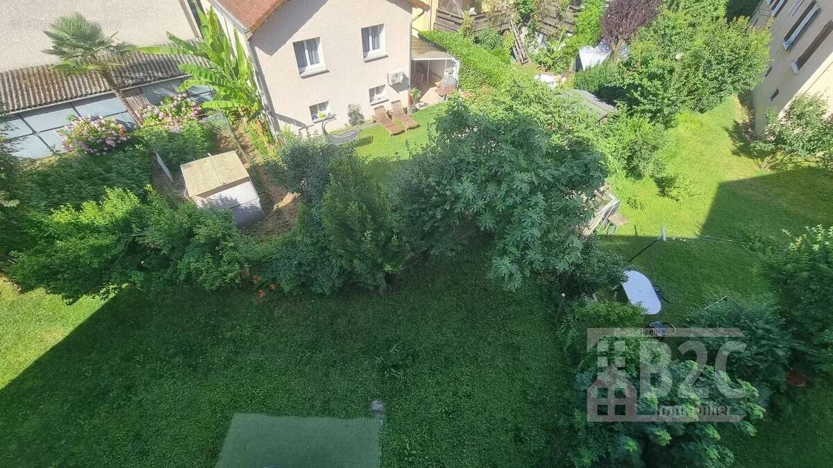 Appartement à SAINT-MARTIN-D'HERES