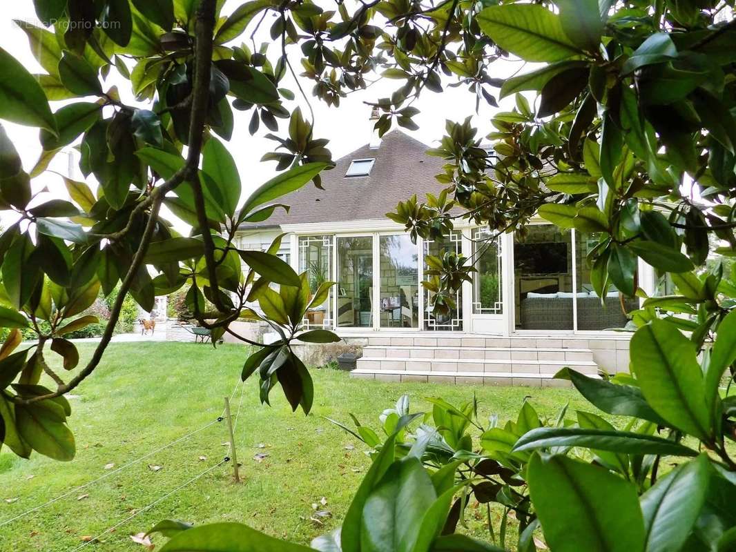 Maison à IVRY-LA-BATAILLE