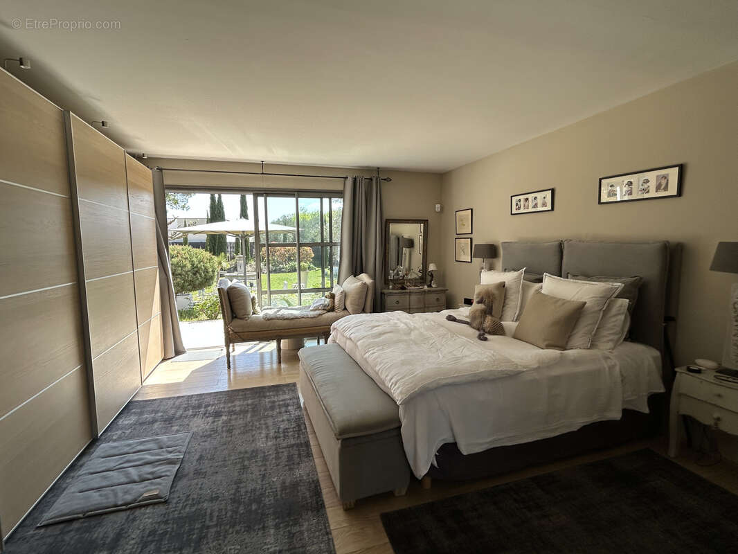 Maison à SAINT-QUENTIN-LA-POTERIE