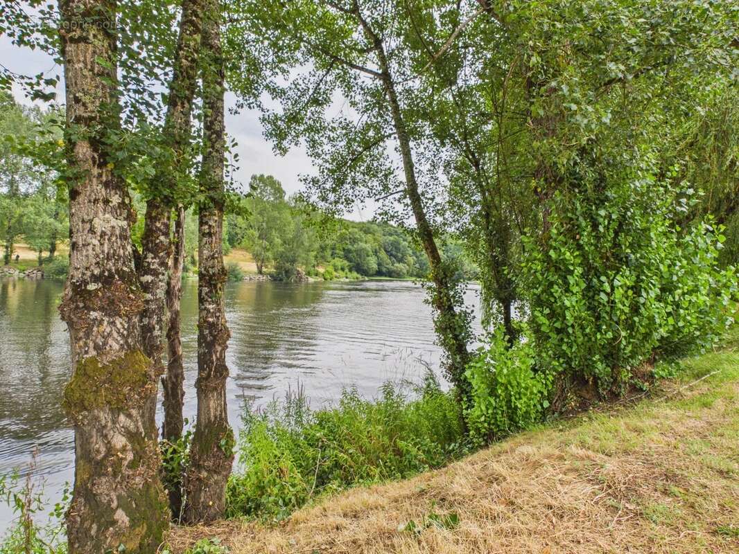 Charmante maison près de Confolens avec vue sur la rivière - photo 22