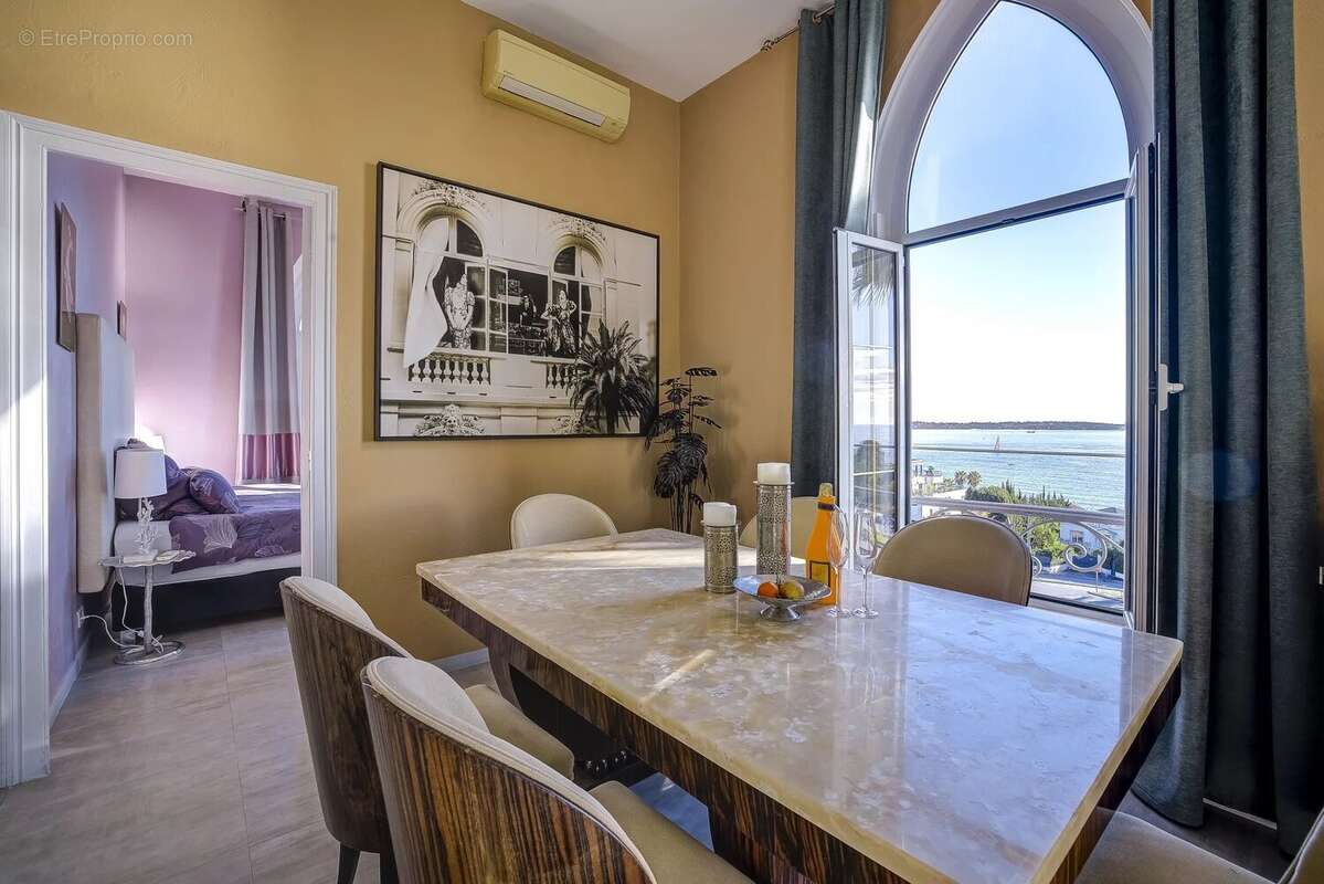 Appartement à CANNES