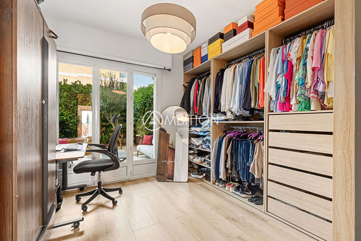 Appartement à LE CANNET