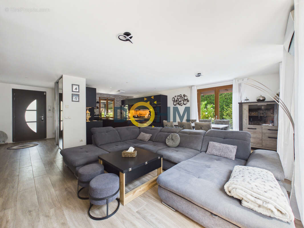EXCLUSIVITÉ   Maison récente - Accès direct à l' Ondaine - photo 3