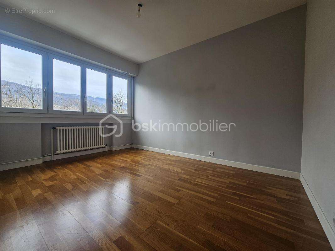 Appartement à ECHIROLLES