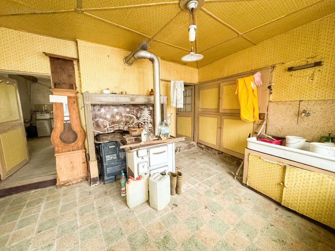 Maison à FAYL-BILLOT