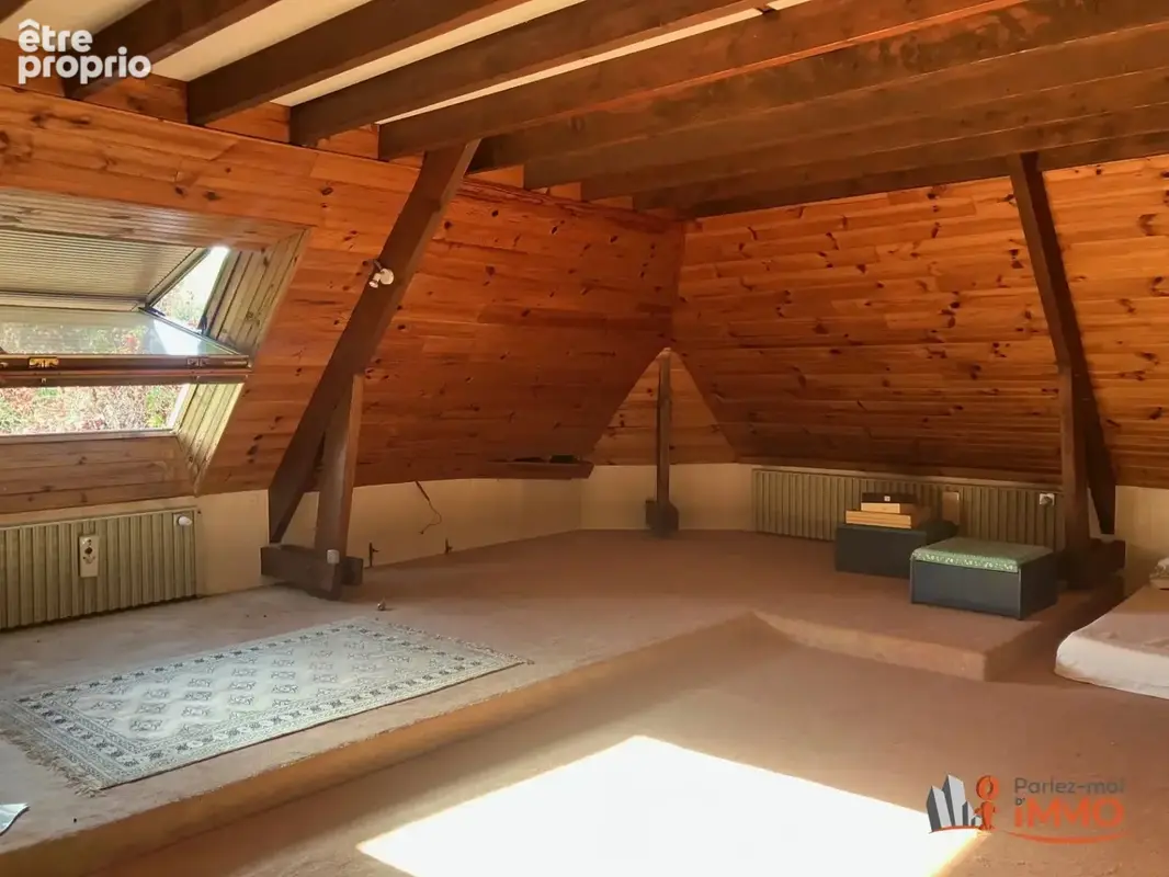 Villa traditionnelle sur 6490m2 de terrain constructible - photo 8