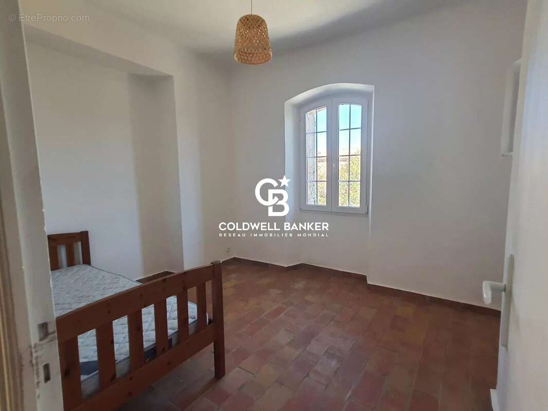 Maison à LA GARDE-FREINET