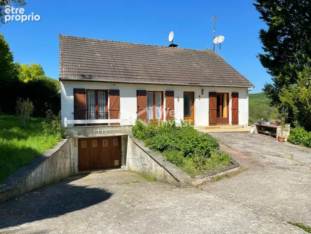 Maison à SAINT-CYR-SUR-MORIN