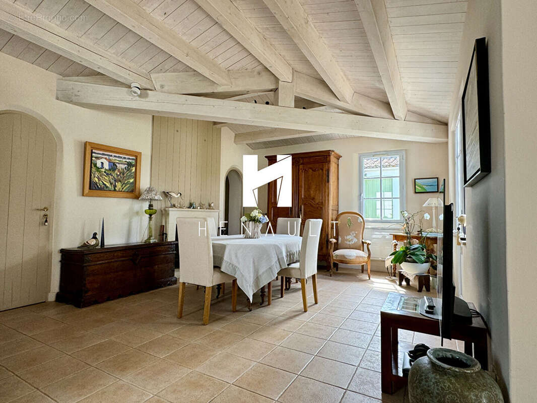 Maison à LA COUARDE-SUR-MER