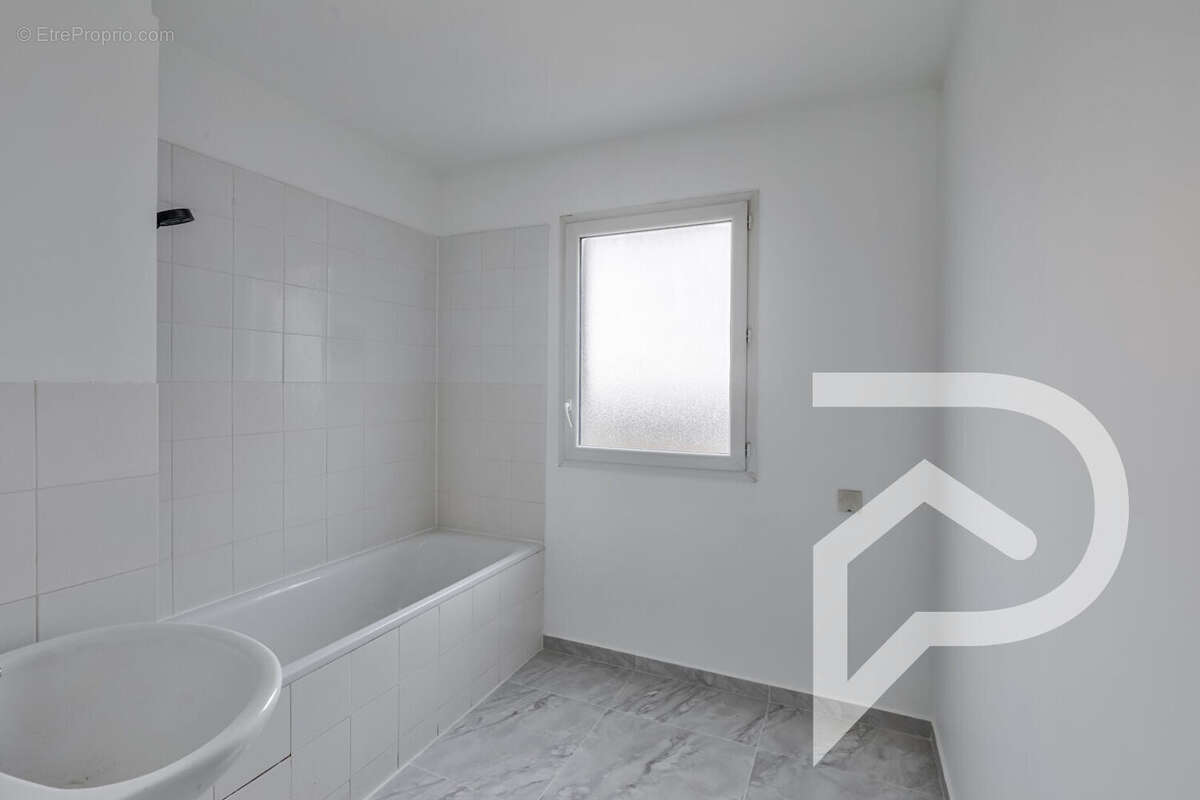 Appartement à IVRY-SUR-SEINE