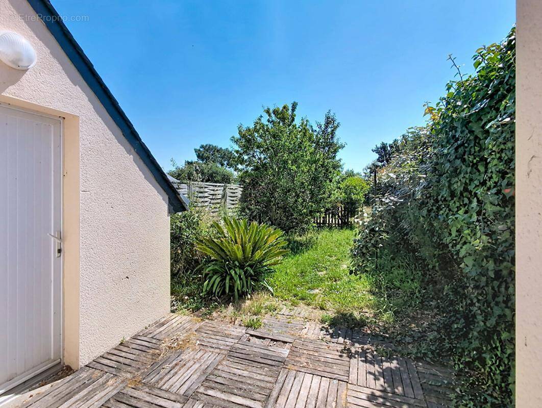 Maison à LA TURBALLE