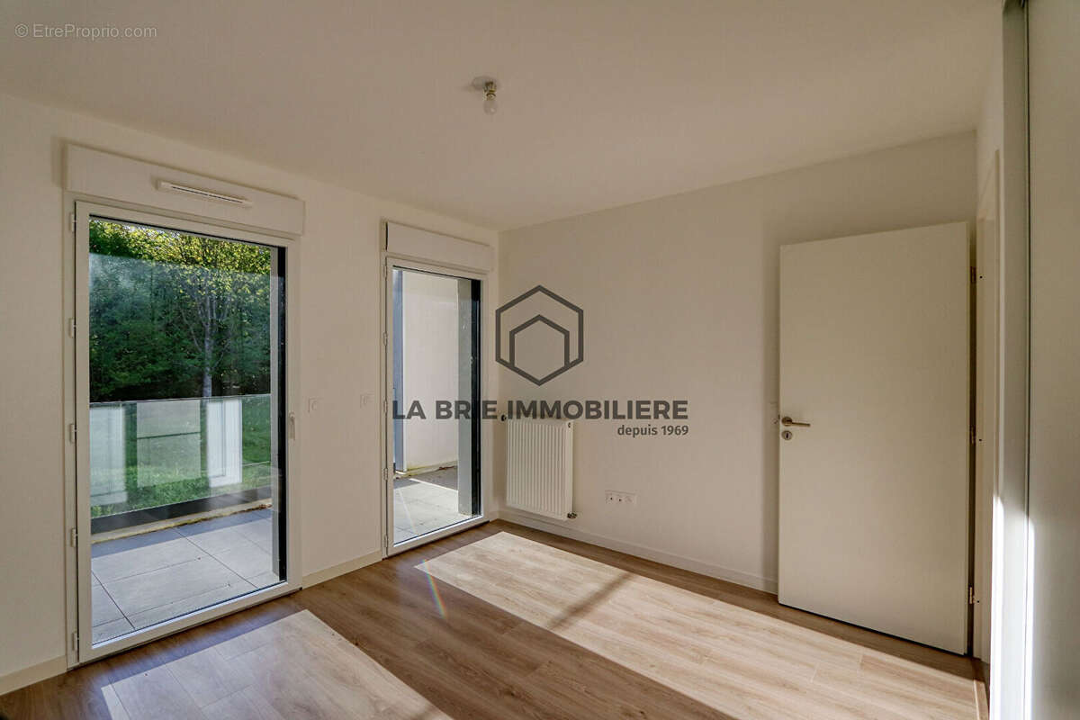 Appartement à RUBELLES