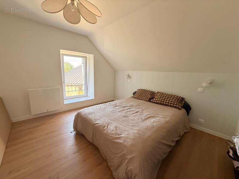 Maison en pierre entièrement rénovée, 95m², avec dépendances, terrain de 1154m² 148 000 € - photo 14