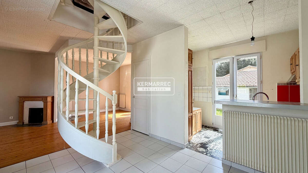 LA BAULE Maison + dépendance 90 m² - photo 3