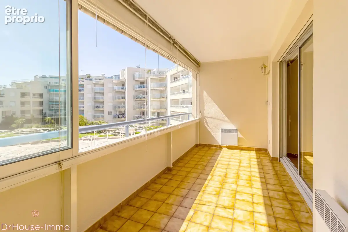 Appartement 3 pièces 62 m² à vendre à Cavalaire-Sur-Mer (83240) - photo 3