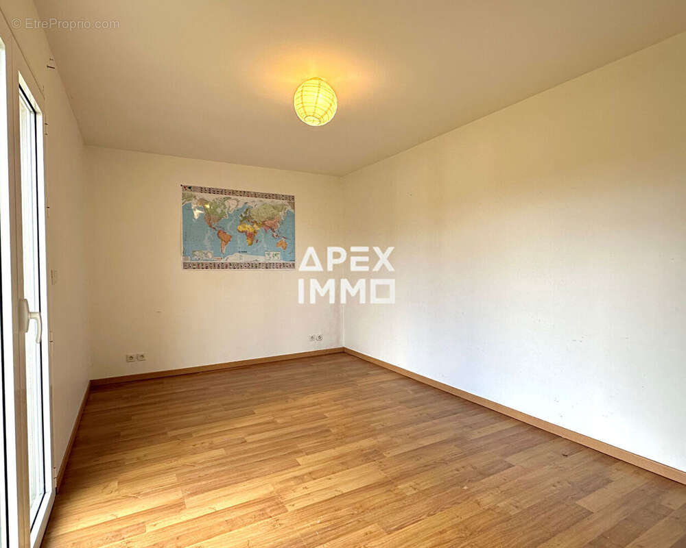 Maison à SAINT-PERE-SUR-LOIRE