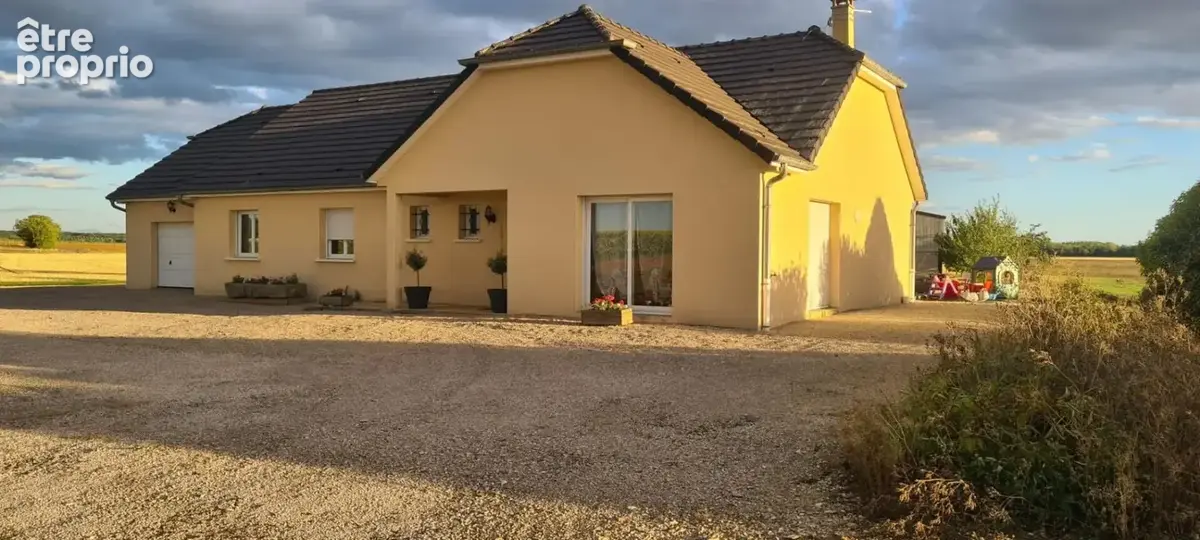 Maison à REMILLY-SUR-TILLE