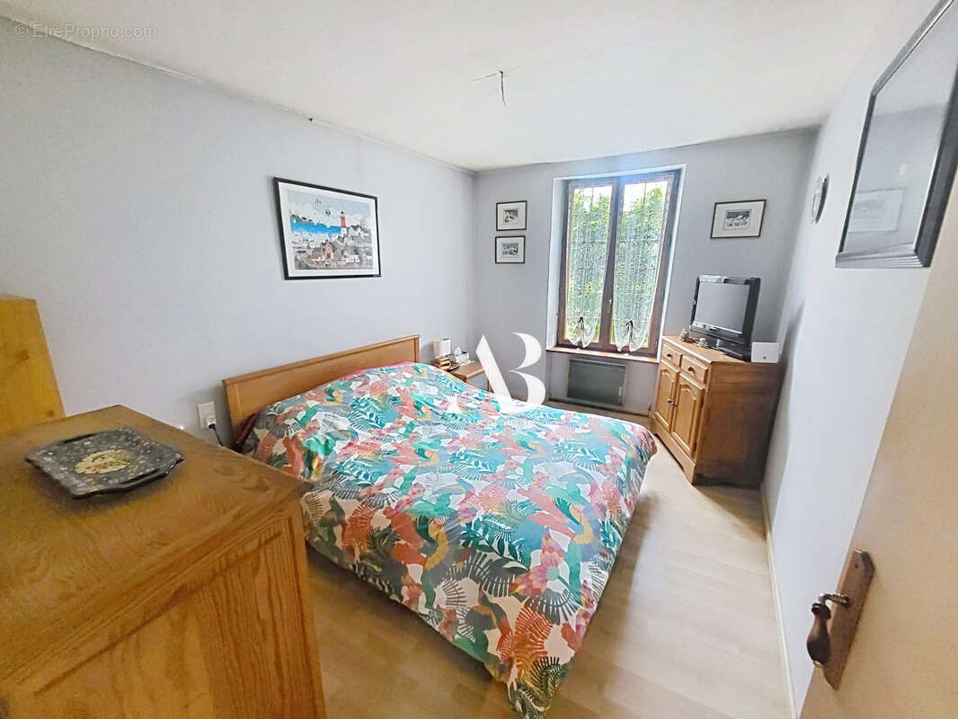 Maison familiale 7 pièces, 204 m2 sur un magnifique terrain de plus de 4 000 m2 - photo 7