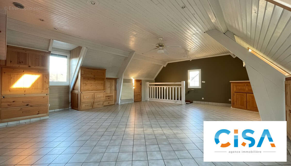 Maison à PONT-SAINTE-MAXENCE