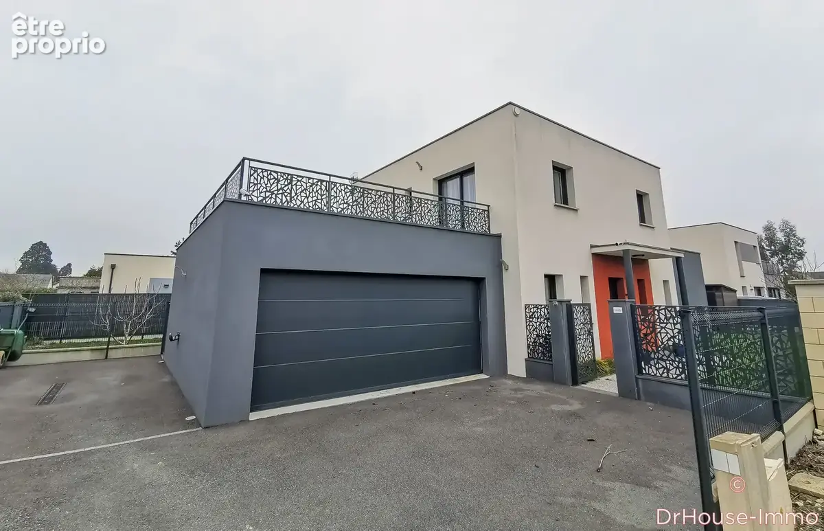 Maison 4 pièces 137 m² à vendre à Joue-Les-Tours (37300) - photo 2