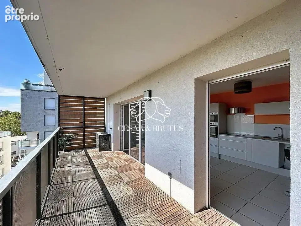 Appartement 80 m² à Lyon-8e  - photo 2