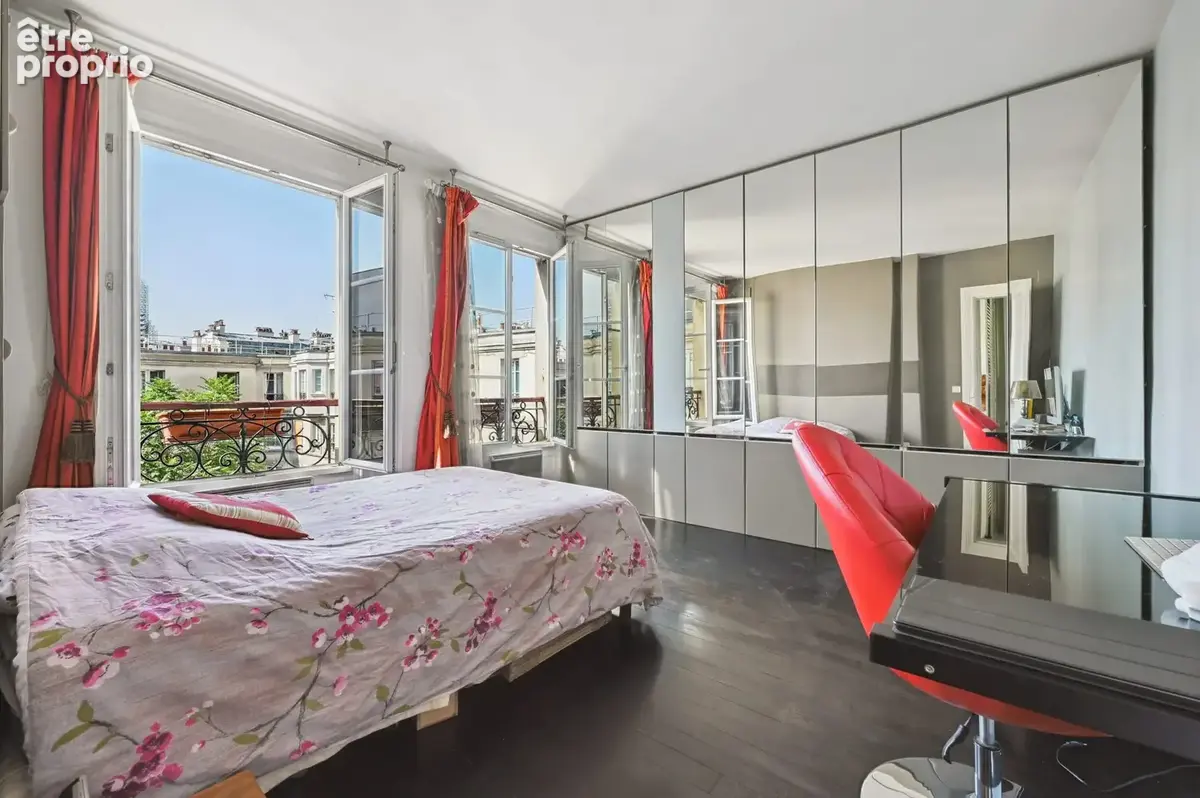 Appartement 3 pièces 59 m² à vendre à Paris-18e (75018) - photo 4