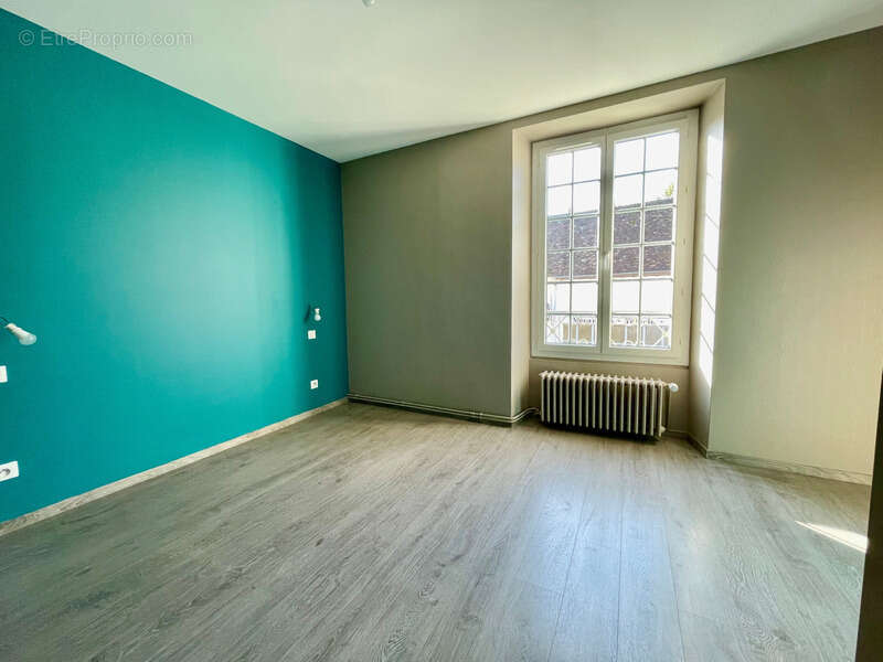 Maison à THIRON-GARDAIS