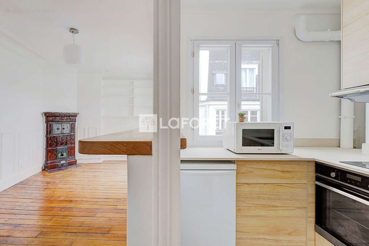 Appartement à PARIS-14E