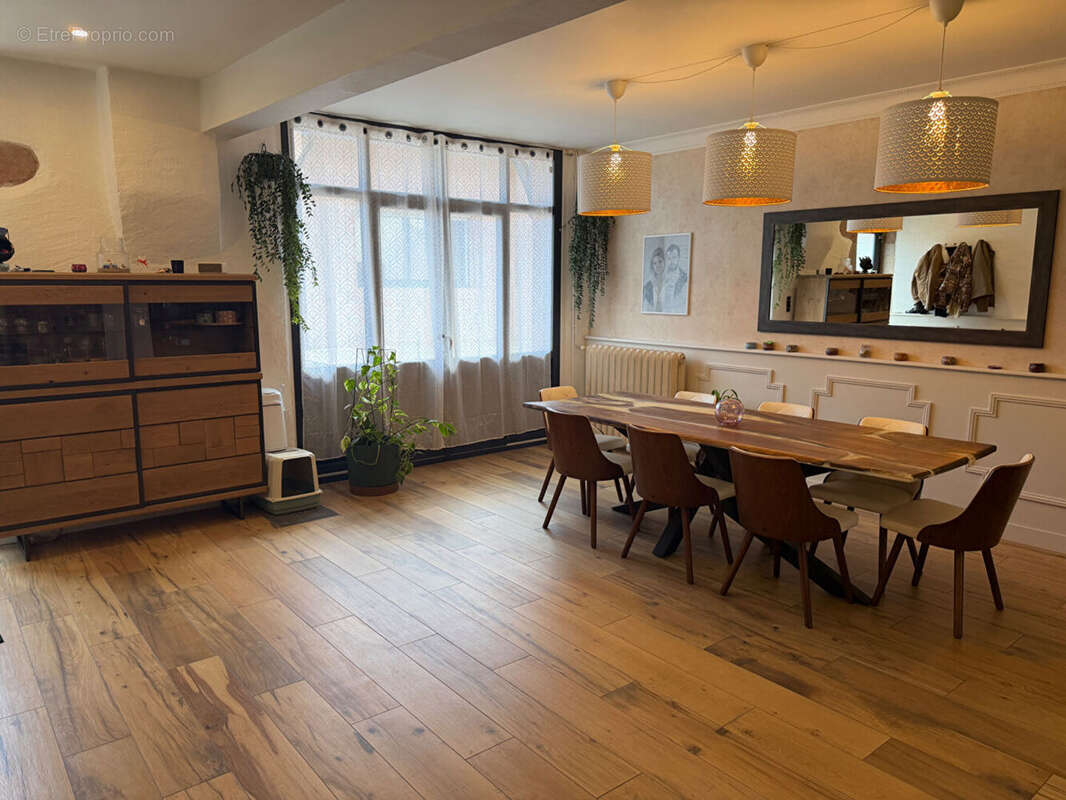 Appartement à SAMPANS