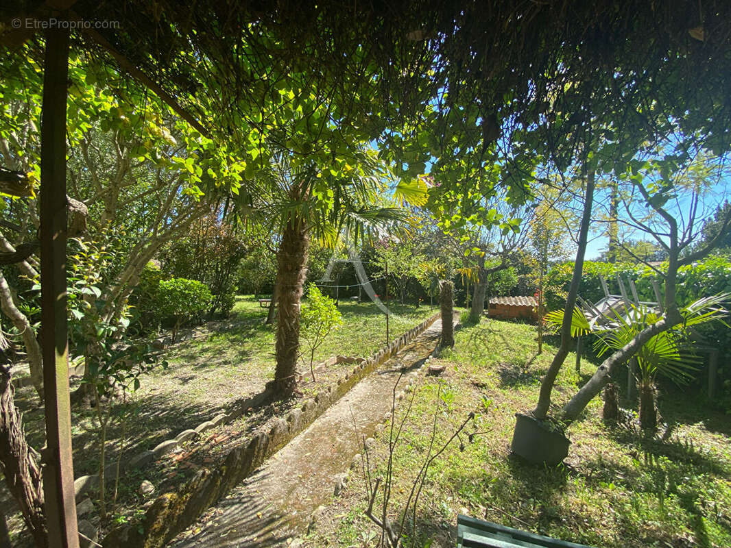 Maison à SAINT-MARTIN-LALANDE