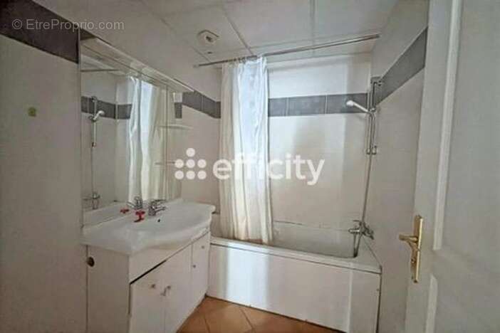 Appartement à PEZENAS
